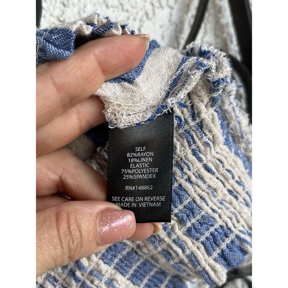 Torrid Linen Blend Smocked Shoulder Crop Top - Size 3X - Blue/Cream - Picture 8 of 9